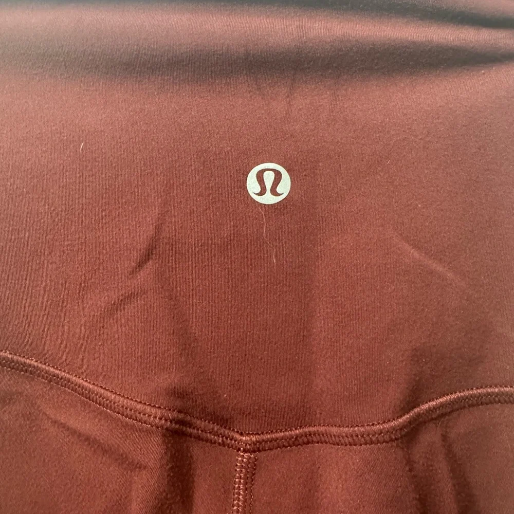 Lululemon Align Scalloped Hem High-Rise Pant 25". Size 4. Red Merlot. - Picture 7 of 9